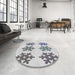 Round Machine Washable Transitional White Smoke Rug in a Office, wshpat3324