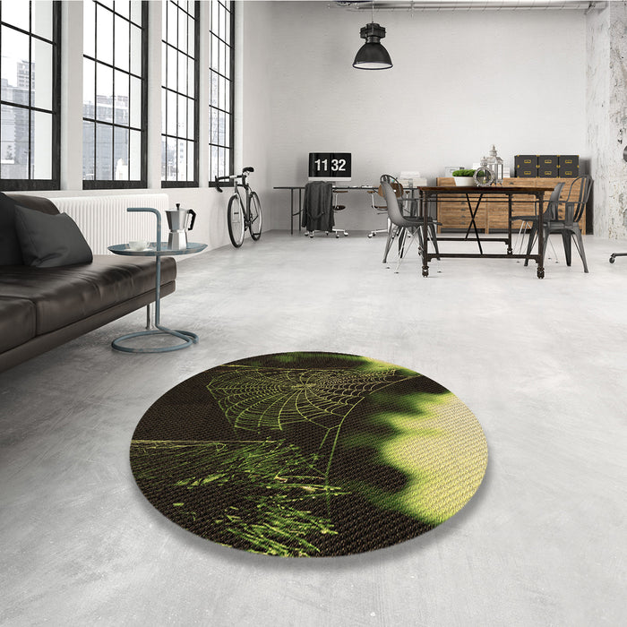 Round Patterned Midnight Gray Rug in a Office, pat3330brn