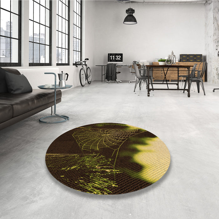 Round Patterned Black Brown Rug in a Office, pat3330org