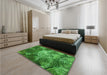 Patterned Deep Emerald Green Rug in a Bedroom, pat3333grn