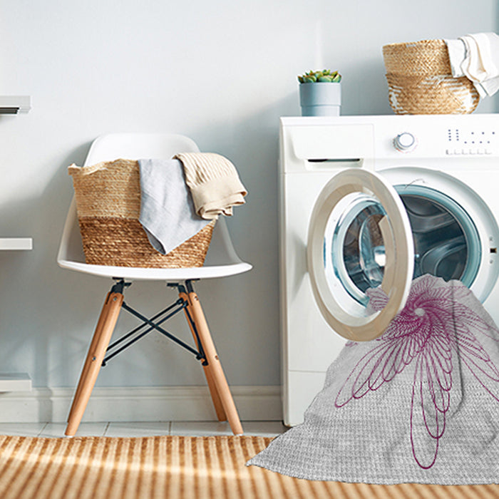 Machine Washable Transitional White Smoke Rug in a Washing Machine, wshpat3343