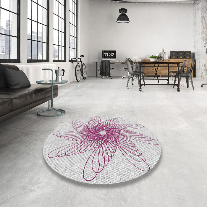 Round Patterned Off-White Novelty Rug in a Office, pat3343