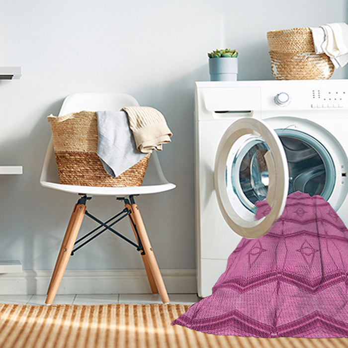 Machine Washable Transitional Deep Pink Rug in a Washing Machine, wshpat336pur