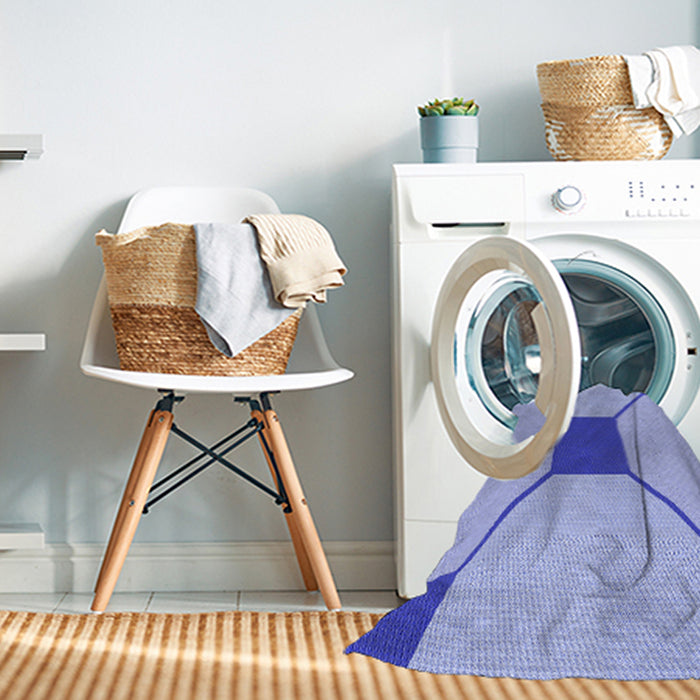 Machine Washable Transitional Light Slate Blue Rug in a Washing Machine, wshpat3365blu