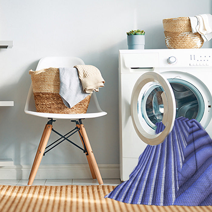 Machine Washable Transitional Sky Blue Rug in a Washing Machine, wshpat3368blu
