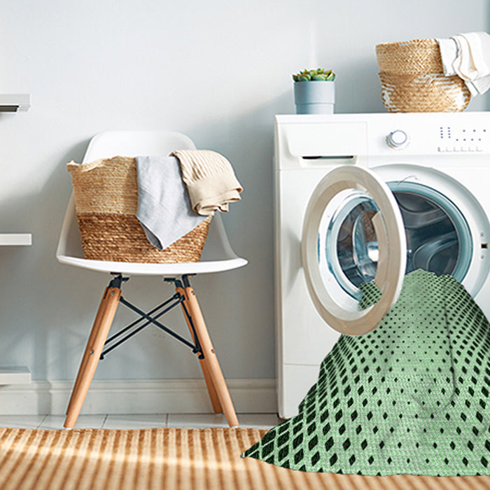 Machine Washable Transitional Medium Forest Green Rug in a Washing Machine, wshpat3373grn