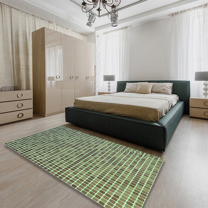 Patterned Coffee Brown Rug in a Bedroom, pat3378grn