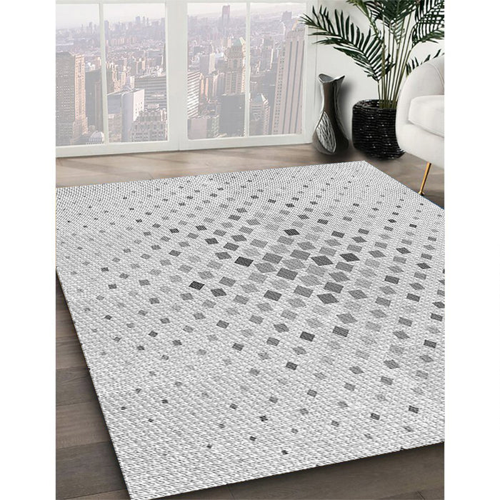 Machine Washable Transitional Platinum Gray Rug in a Family Room, wshpat3381gry