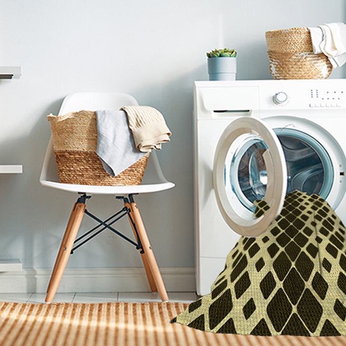 Machine Washable Transitional Midnight Gray Rug in a Washing Machine, wshpat3385yw