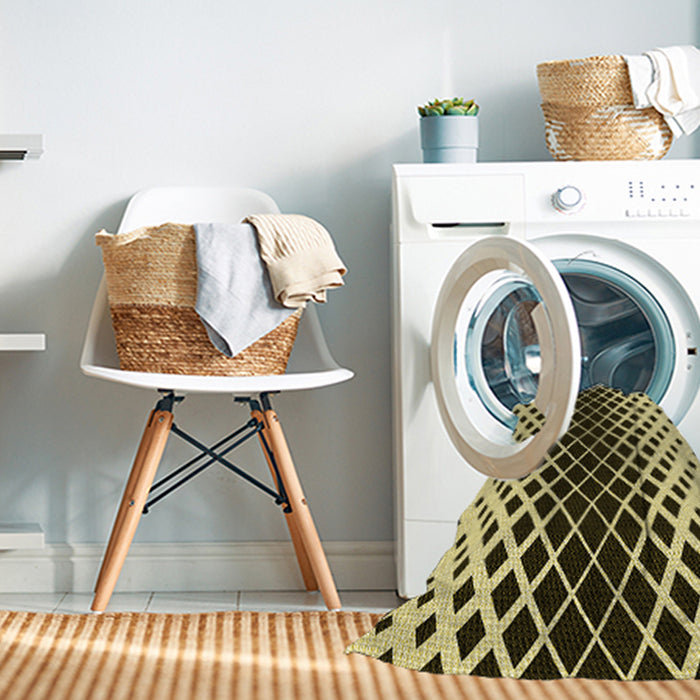 Machine Washable Transitional Chocolate Brown Rug in a Washing Machine, wshpat3396yw