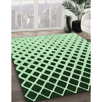 Patterned Medium Forest Green Rug, pat3403grn