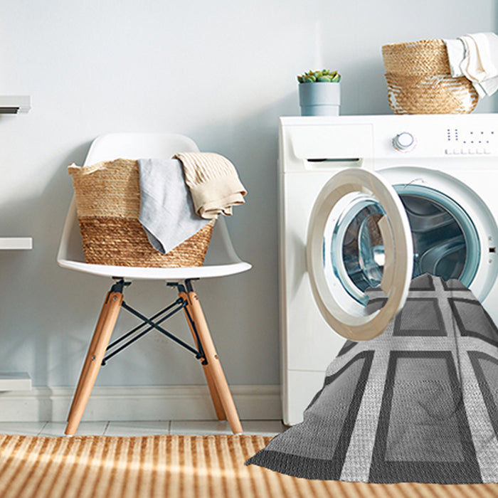 Machine Washable Transitional Ash Gray Rug in a Washing Machine, wshpat3408gry