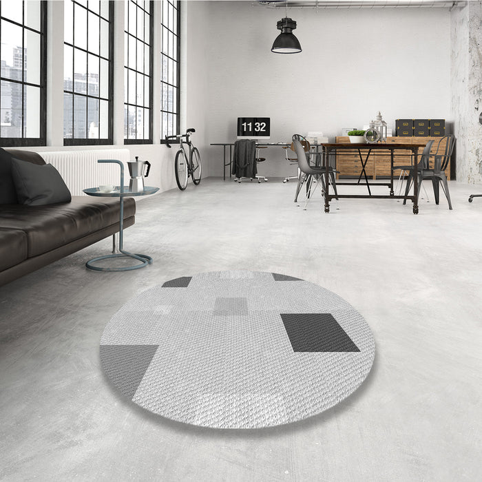 Round Patterned Gunmetal Gray Rug in a Office, pat3409gry