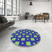 Round Patterned Green Modern Rug in a Office, pat3411