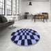 Round Patterned Night Blue Rug in a Office, pat3414blu