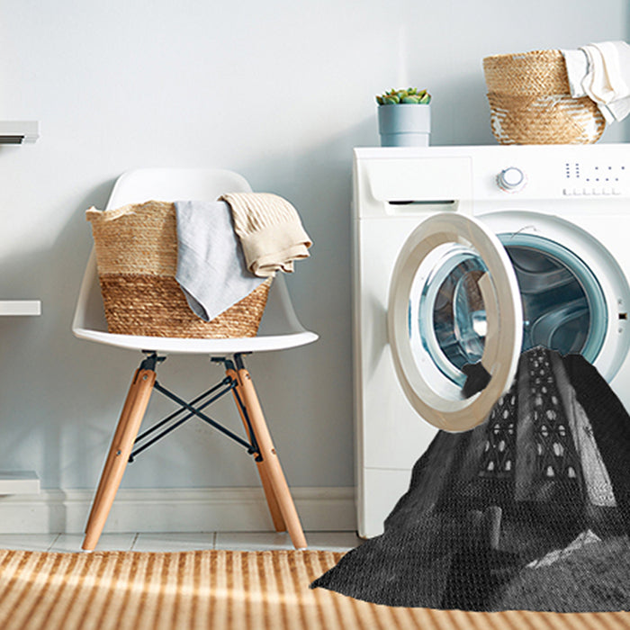 Machine Washable Transitional Carbon Gray Rug in a Washing Machine, wshpat3421gry