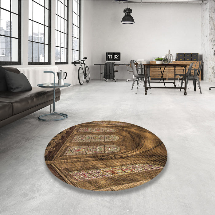 Round Patterned Cinnamon Brown Rug in a Office, pat3422brn