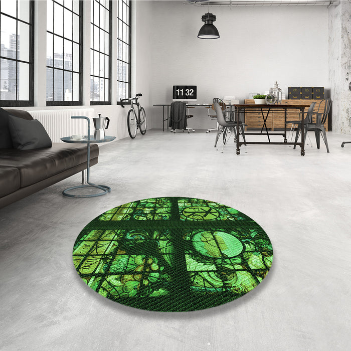 Round Patterned Dark Forest Green Rug in a Office, pat3424grn