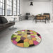 Round Patterned Metallic Gold Rug in a Office, pat3425brn