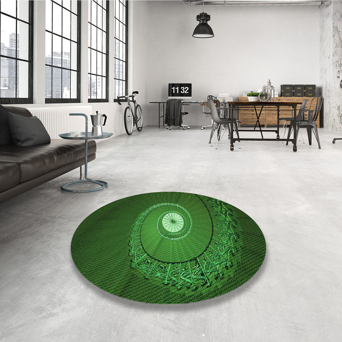 Round Patterned Deep Emerald Green Rug in a Office, pat3428grn