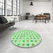 Round Patterned Light Green Rug in a Office, pat3430grn