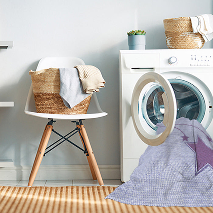 Machine Washable Transitional Lavender Blue Rug in a Washing Machine, wshpat3432blu