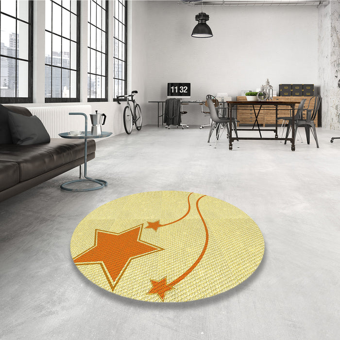 Round Patterned Yellow Rug in a Office, pat3432yw