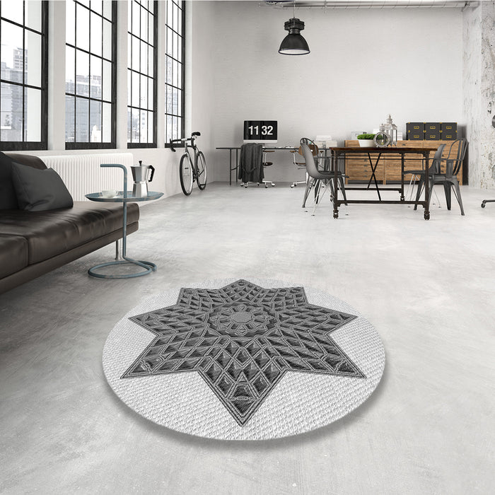 Round Patterned Gray Rug in a Office, pat3434gry
