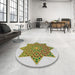 Round Machine Washable Transitional Brown Rug in a Office, wshpat3434