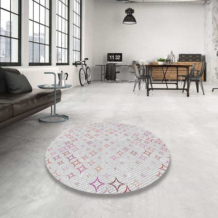 Round Patterned Off-White Novelty Rug in a Office, pat3440