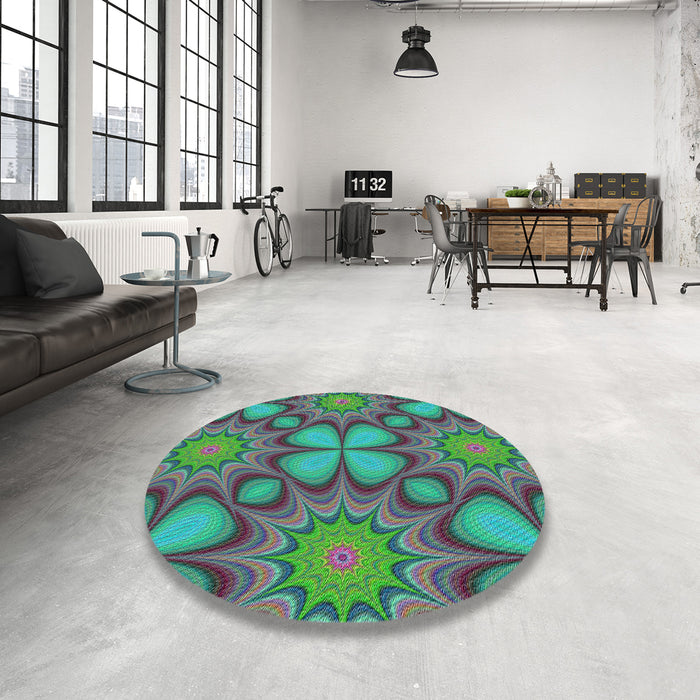 Round Patterned Gray Abstract Machine Washable Rug in a Office, wshpat3444