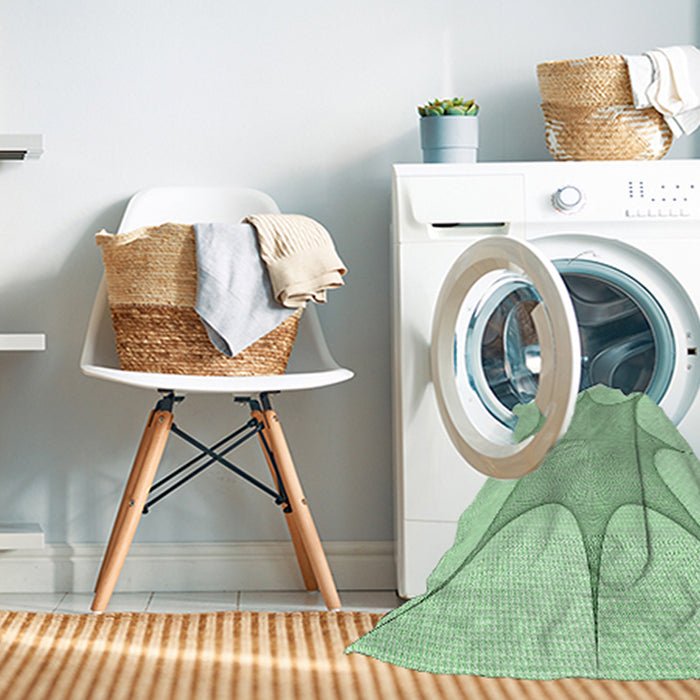 Machine Washable Transitional Mint Green Rug in a Washing Machine, wshpat3451grn