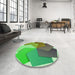 Round Patterned Fern Green Rug in a Office, pat3457grn