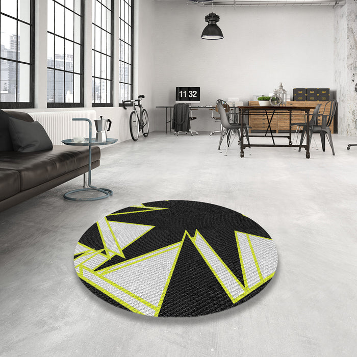 Round Patterned Black Novelty Rug in a Office, pat3463