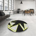 Round Patterned Black Novelty Rug in a Office, pat3463