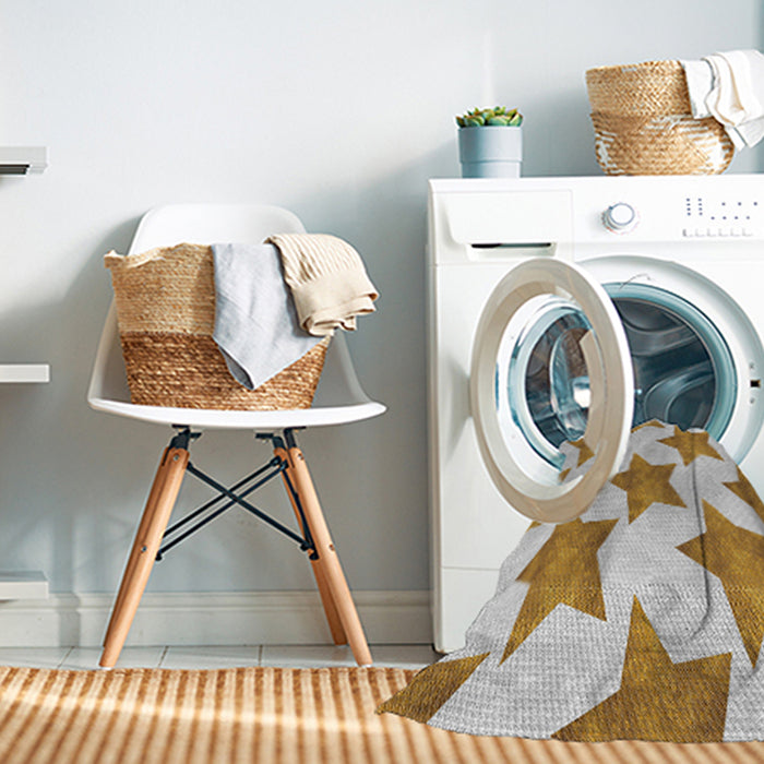 Machine Washable Transitional White Chocolate Beige Rug in a Washing Machine, wshpat3472