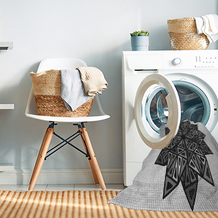 Machine Washable Transitional Silver Gray Rug in a Washing Machine, wshpat3473gry
