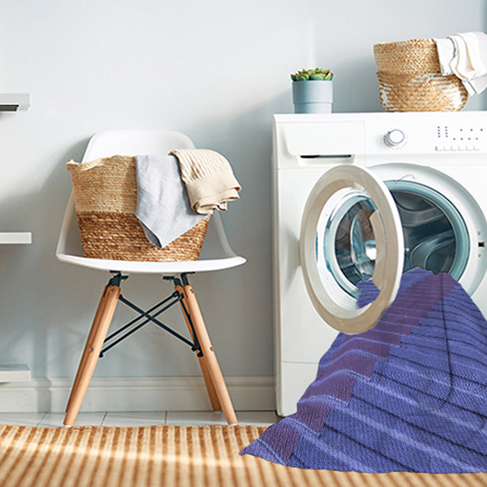 Machine Washable Transitional Light Slate Blue Rug in a Washing Machine, wshpat3475blu