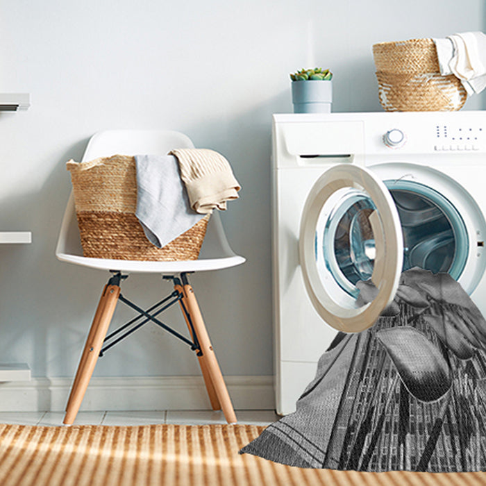 Machine Washable Transitional Cloud Gray Rug in a Washing Machine, wshpat3479gry