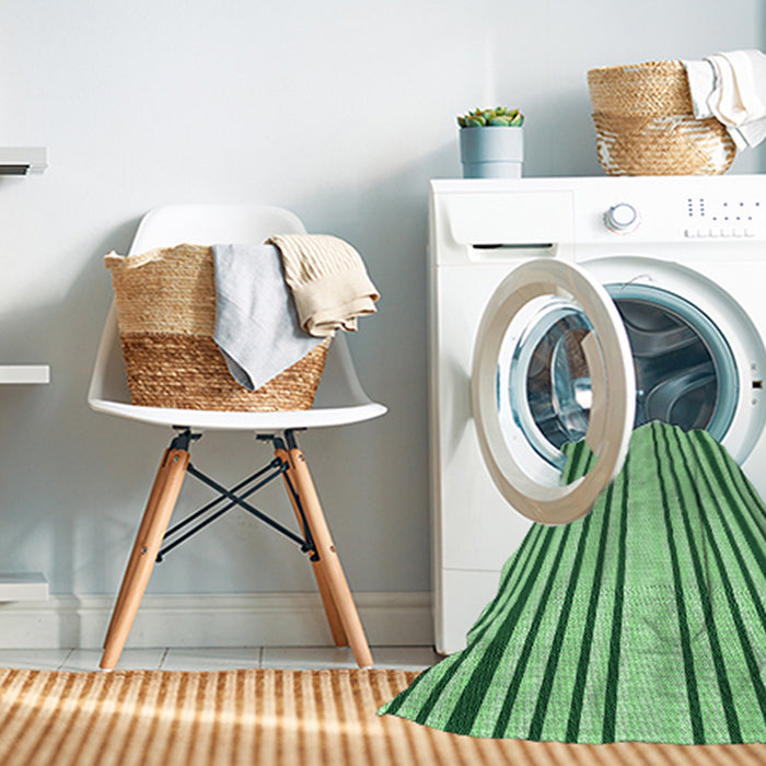 Machine Washable Transitional Forest Green Rug in a Washing Machine, wshpat3495grn