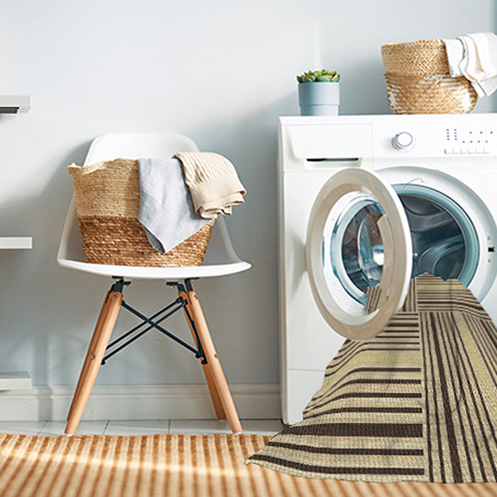 Machine Washable Transitional Brown Gold Rug in a Washing Machine, wshpat3496brn