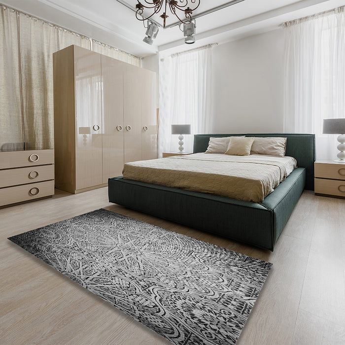 Round Machine Washable Transitional Cloud Gray Rug in a Office, wshpat3502gry