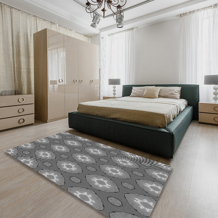 Round Machine Washable Transitional Grey Gray Rug in a Office, wshpat3505gry