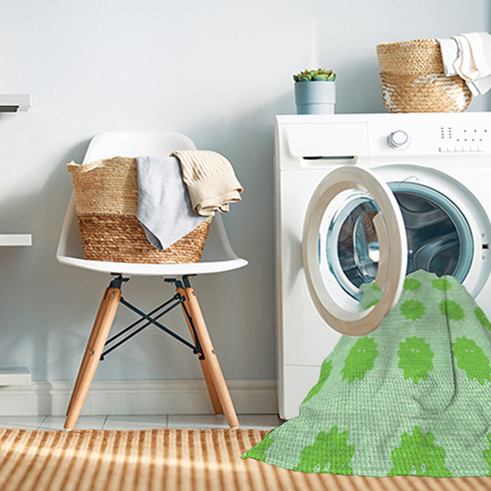 Machine Washable Transitional Green Rug in a Washing Machine, wshpat3508grn