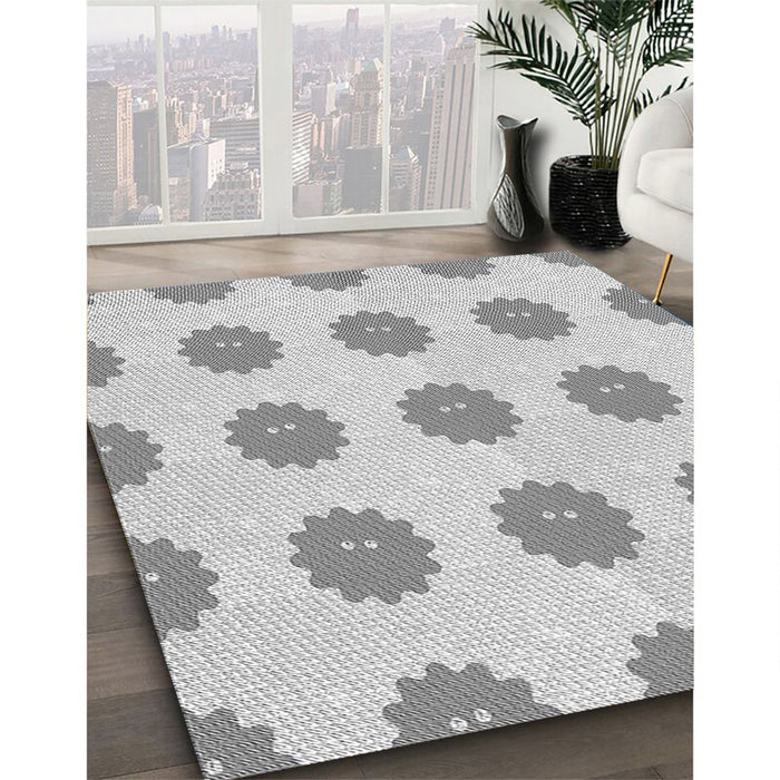 Machine Washable Transitional Platinum Gray Rug in a Family Room, wshpat3508gry