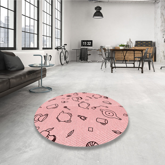 Round Patterned Red Rug in a Office, pat3515rd