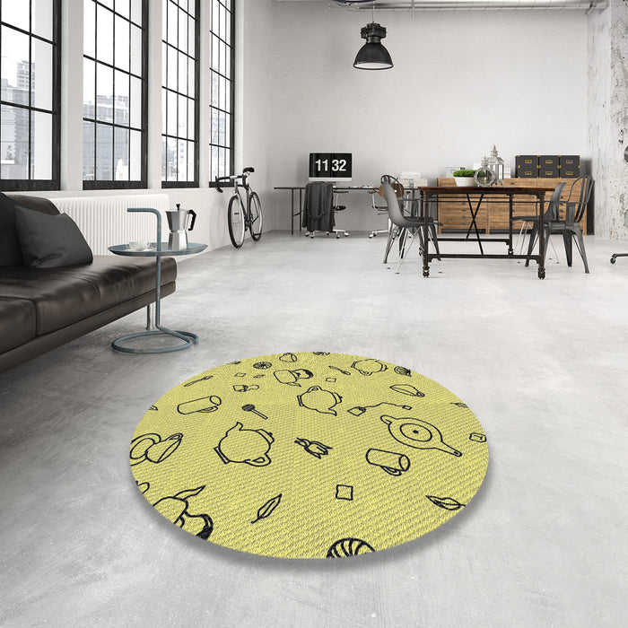 Round Patterned Neon Yellow Novelty Rug in a Office, pat3515