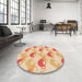 Round Patterned Sun Yellow Rug in a Office, pat3520org