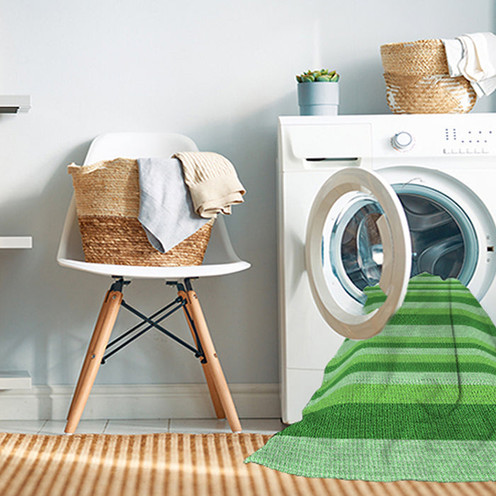 Machine Washable Transitional Green Rug in a Washing Machine, wshpat3528grn