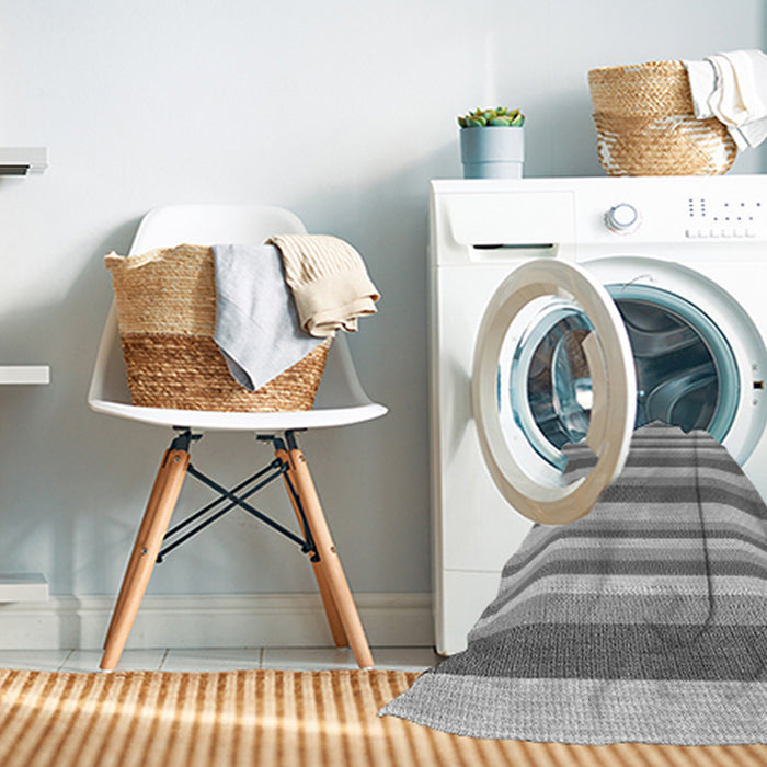 Machine Washable Transitional Platinum Silver Gray Rug in a Washing Machine, wshpat3528gry